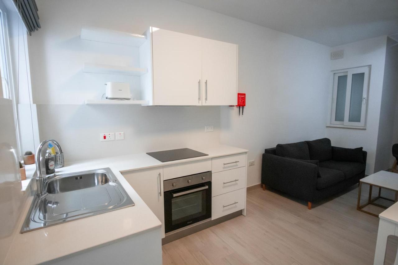 The Three Trees Apartments Sliema Luaran gambar