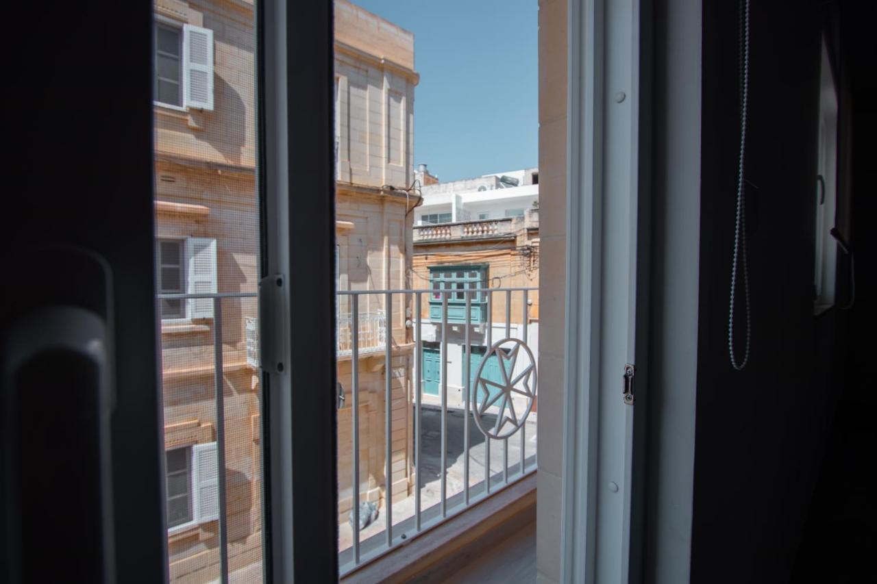The Three Trees Apartments Sliema Luaran gambar